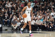 九游体育登陆入口-福克斯：全队仅16次助攻不是我们想要的结果 我们必须提升命中率